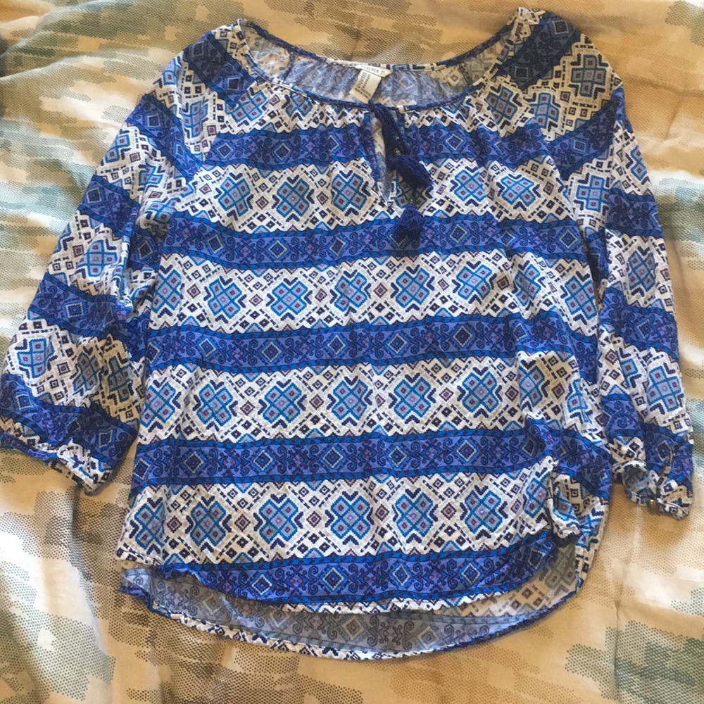 AZTEC KEYHOLE BLOUSE